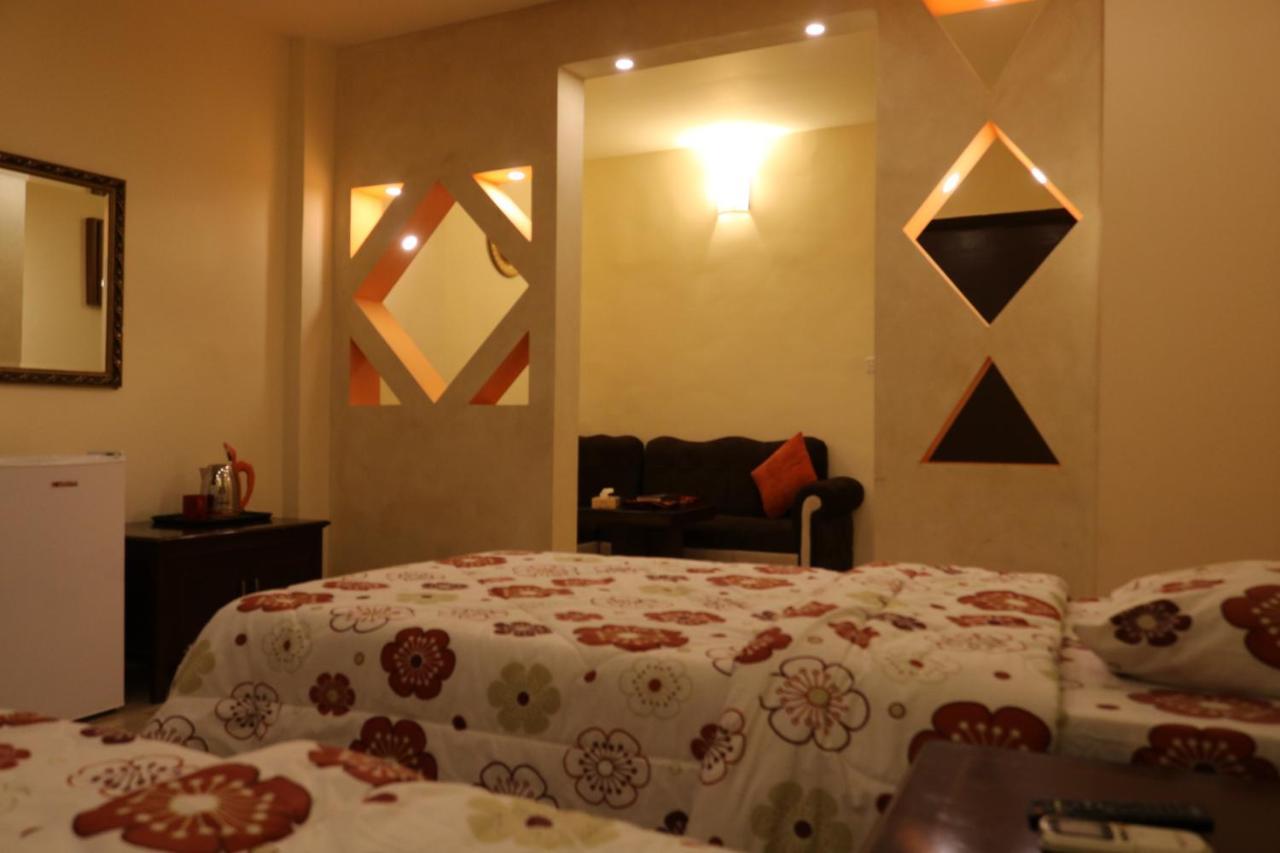 Al Riyati Hotel Apartments Akaba Szoba fotó